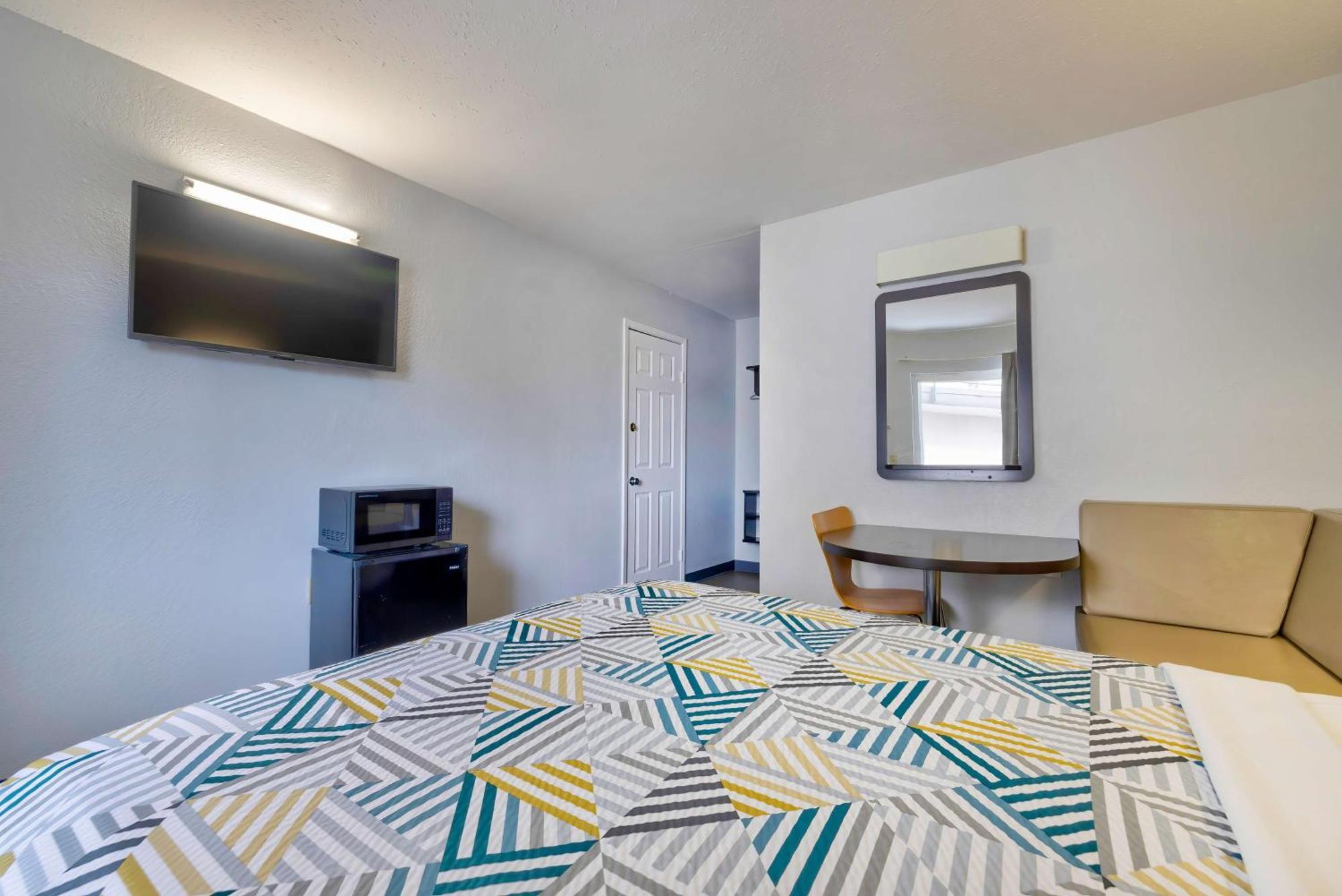 Motel 6-Oshkosh, Wi Екстер'єр фото