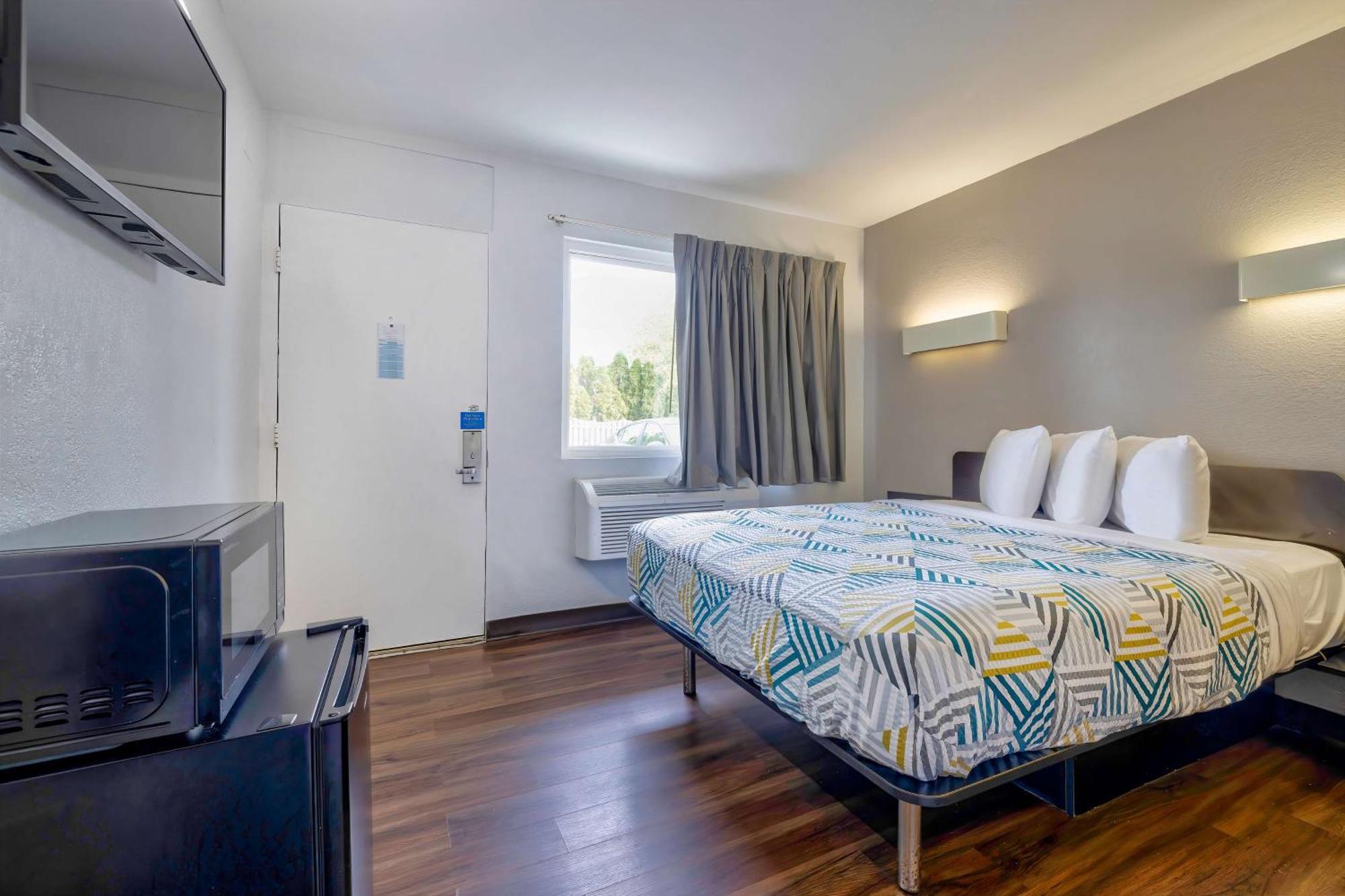 Motel 6-Oshkosh, Wi Екстер'єр фото