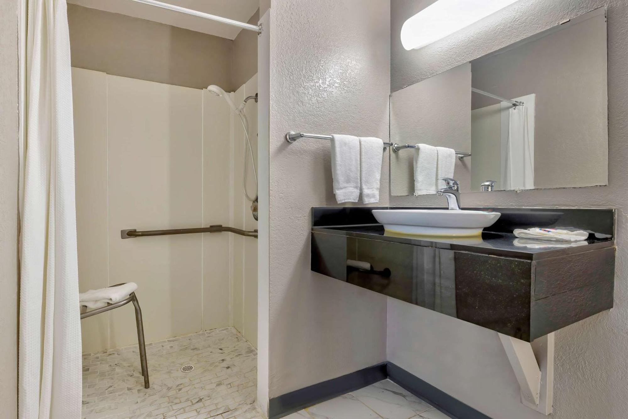 Motel 6-Oshkosh, Wi Екстер'єр фото