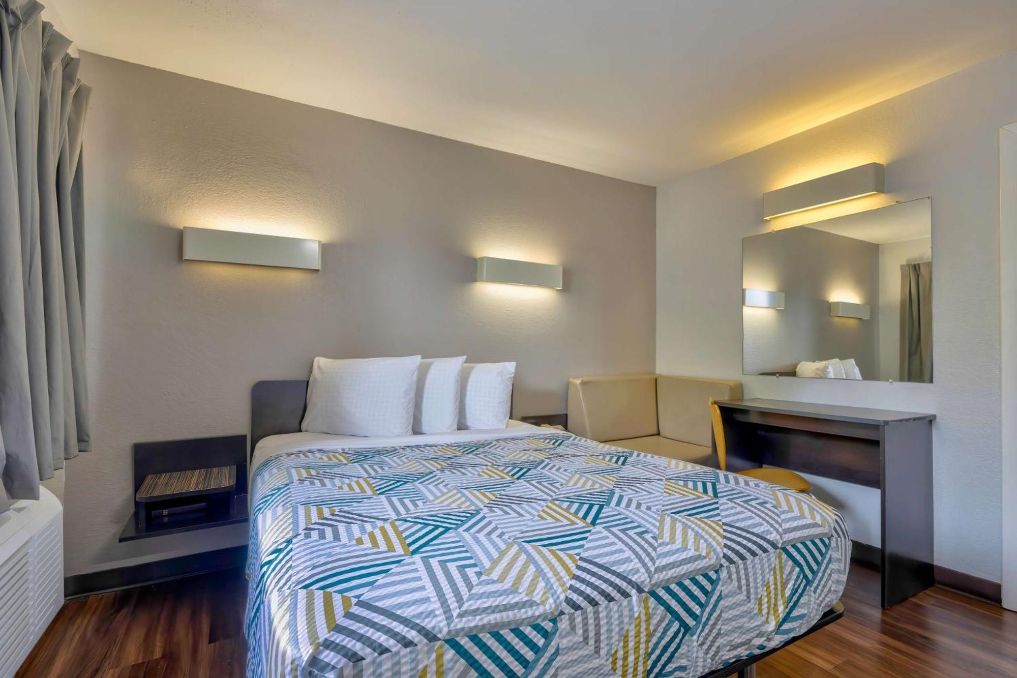 Motel 6-Oshkosh, Wi Екстер'єр фото