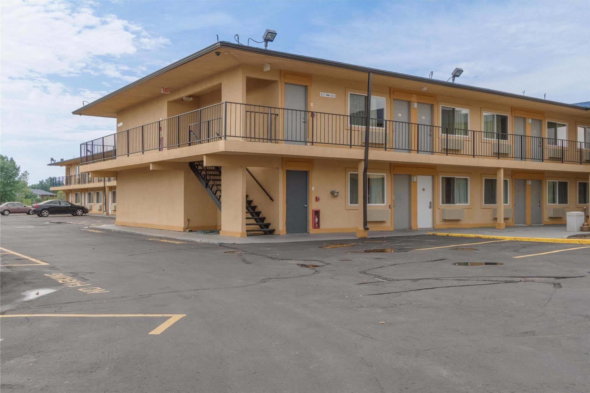Motel 6-Oshkosh, Wi Екстер'єр фото