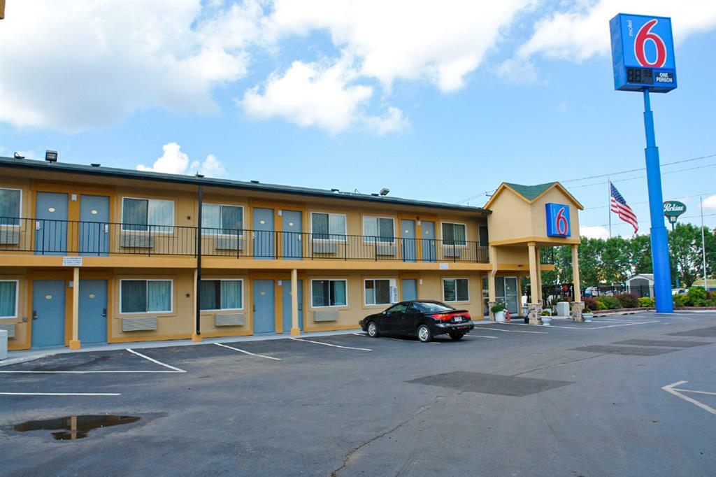 Motel 6-Oshkosh, Wi Екстер'єр фото